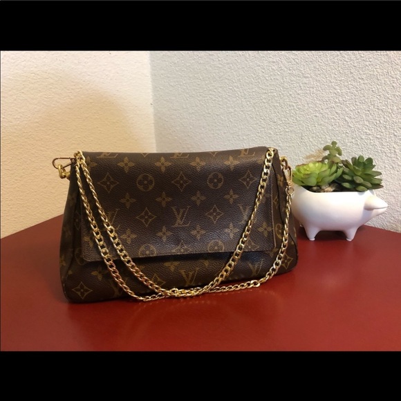 Authentic Louis Vuitton crossbody bag - Picture 2 of 3